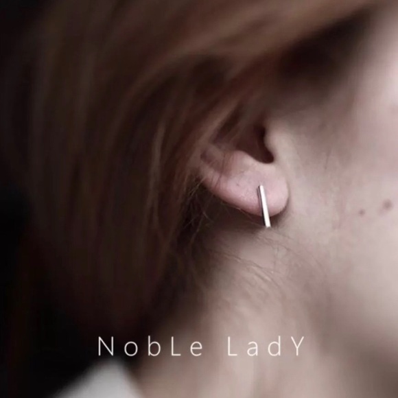 2 Pairs- Simple Minimalist Stick Stud Earrings Set - Picture 4 of 4